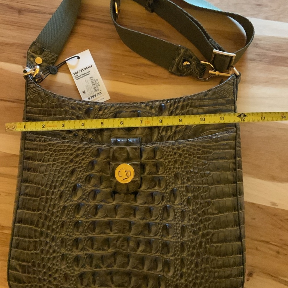 Brahmin-Crocodile Pattern Shoulder Bag. Leis Hunter Melbourne Bag w/Nylon strap - Picture 3 of 9